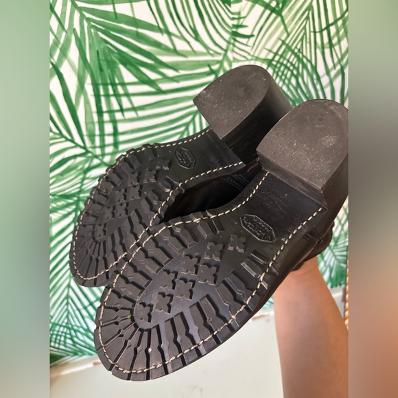 Frye Sabrina Chelsea Trendy Black Leather Classic Casual Heeled Moto Ankle Boots - Picture 8 of 8